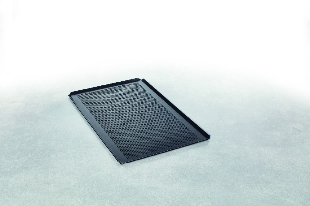 BANDEJA RATIONAL DE PANADERIA PERFORADA 1/1 GN